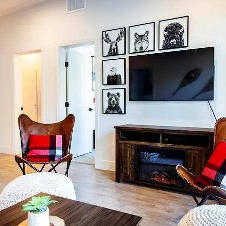 Monashee Sunshine - Condo With Private Hot Tub-2