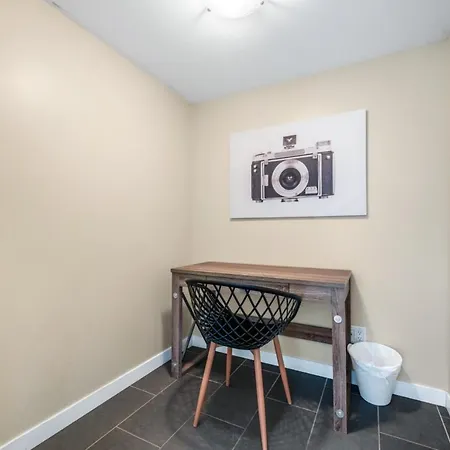 Explore Vancouver Downtown From Luxury 1 Bed/Bath-2