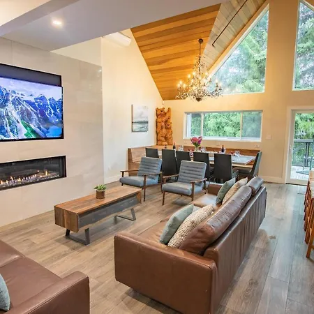 Pinnacle Ridge 23 - Ski In Ski Out, Newly Renovated, Private Hot Tub, Gas Fireplace-3