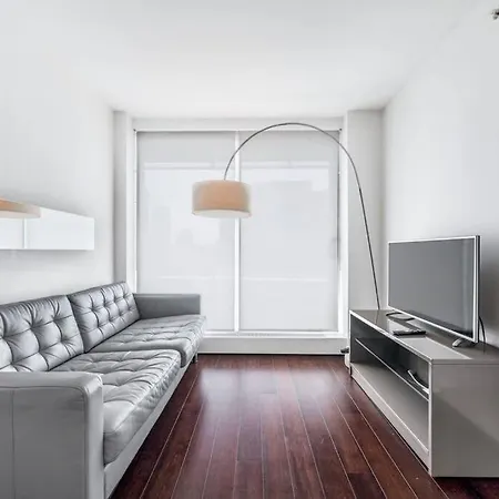 Van Stylish 1Bd Condo-3
