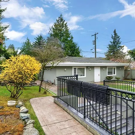 Spacious 4 Bedroom Basement Suite In Vancouver-3