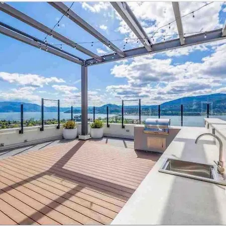 Amazing Brand New Lakeview Condo Downtown-3
