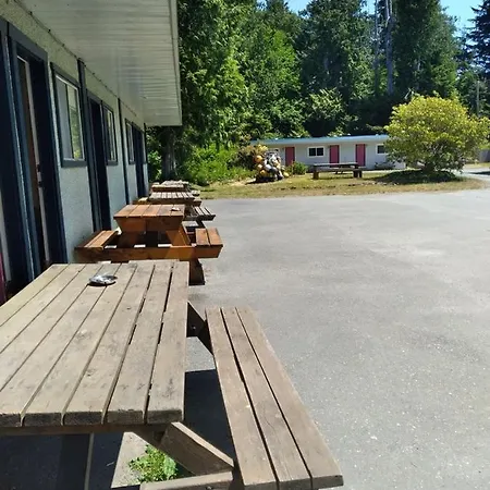 Dolphin Motel-3