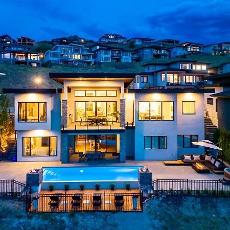 Newly Modern House W/ Urban Landscape Of Kelowna!！-2