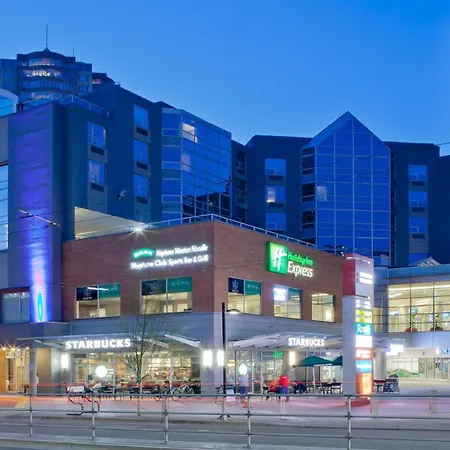 Holiday Inn Express Vancouver-Metrotown-3