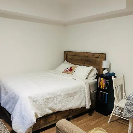 Victoria Private Studio Suite-2