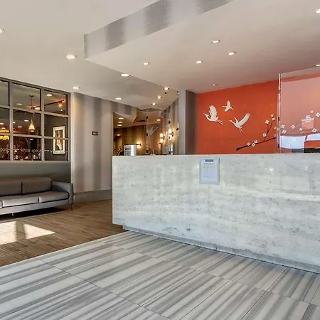 Best Western Plus Vancouver Airport Hotel-3