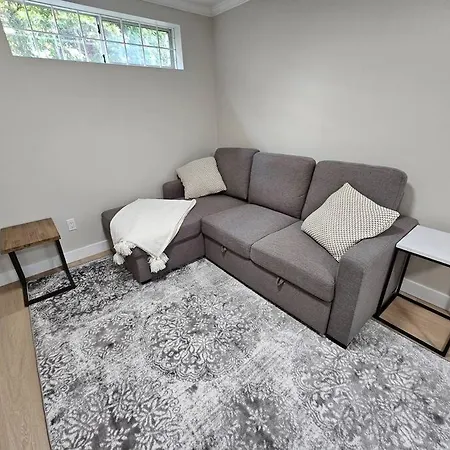 Tranquil Vancouver Retreat-2