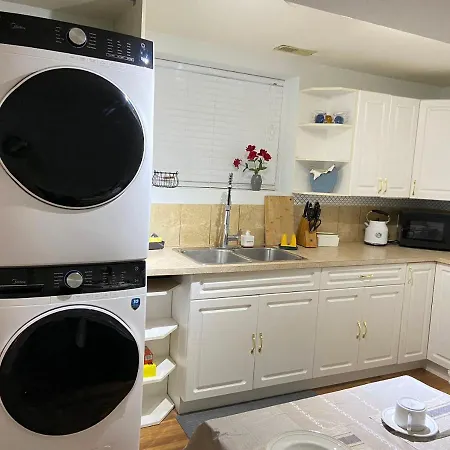 Park Side 2 Bed 2 Bath Suite-3