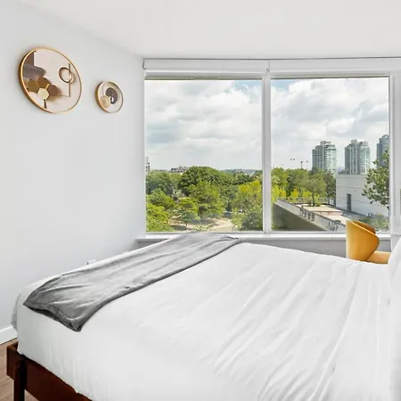Gardenview Modern Condo With Parking, Gym, Pool, Ac-3