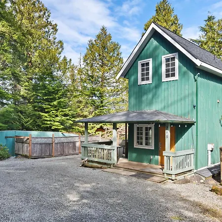 Hearth And Cove, Cabin With Water Access And Hot Tub-2