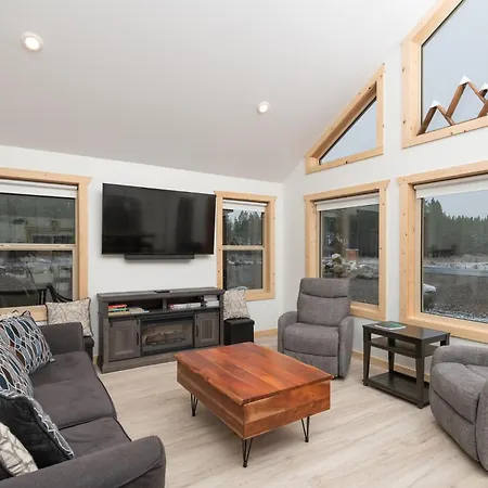 The Alpine Cabin-2