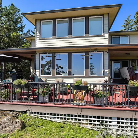 Arbutus Hill-3