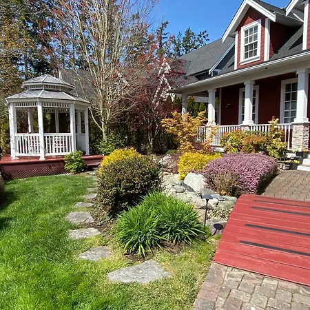 Mae Sweet Home-3