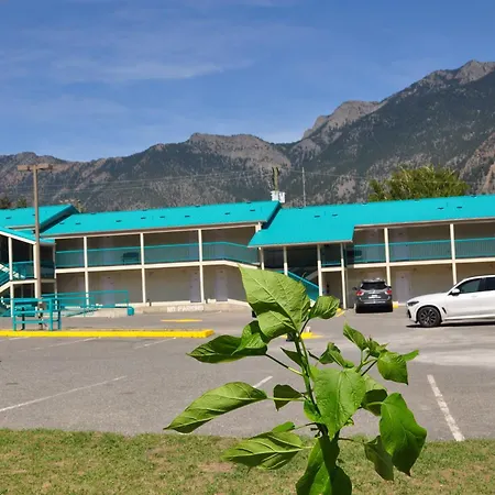 Canadas Best Value Inn Mile-0-Motel Lillooet-2