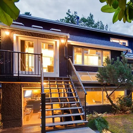 House On Dunbar B&B-2