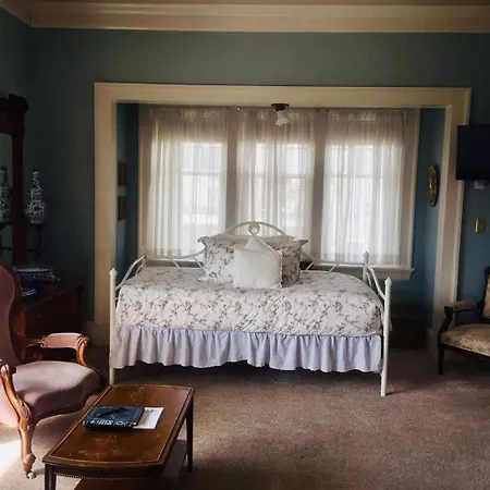 Beaconsfield Bed And Breakfast - Victoria-3