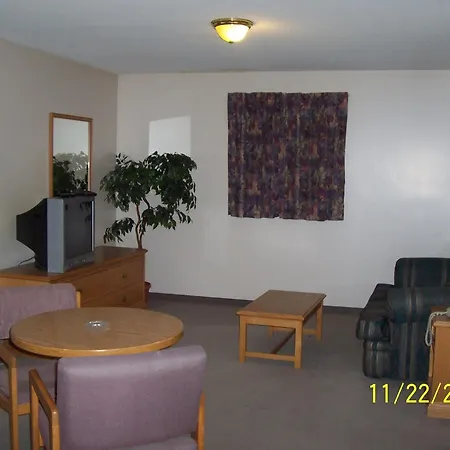 Model A Inn-3