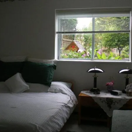 Island View B&B-2