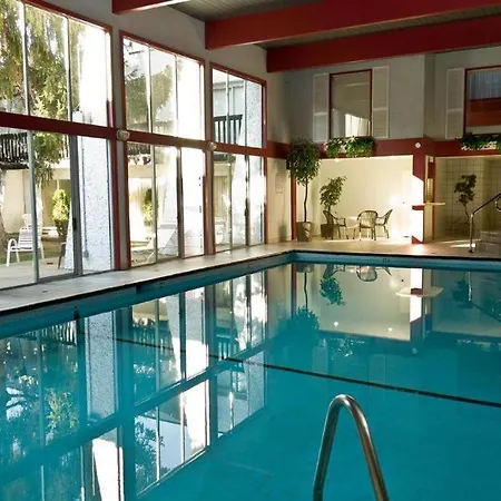 Riviera Village Green Hotel Complex-2