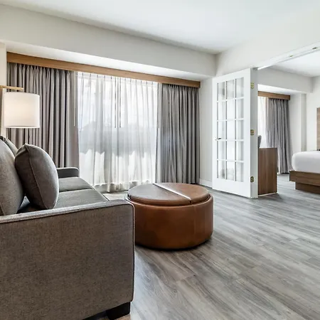 Atrium Hotel Vancouver-2