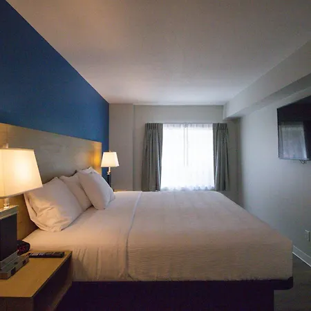 Baymont By Wyndham Gold River-2