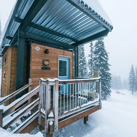 Constella Queen Cabin-2