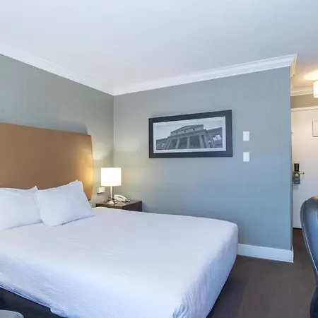 Sandman Hotel Vernon-2