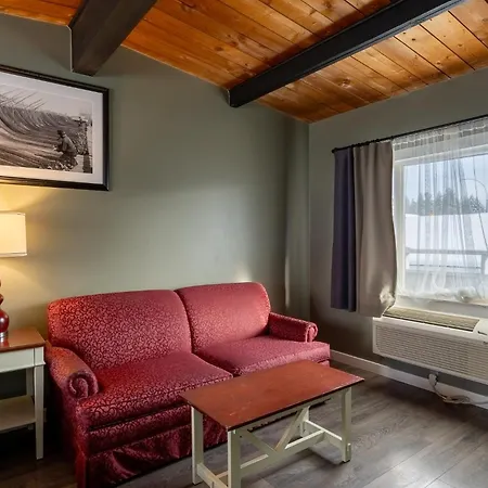 Ace Motel-2