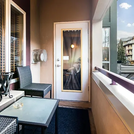 Town Plaza Suites By Golden Dreams-3