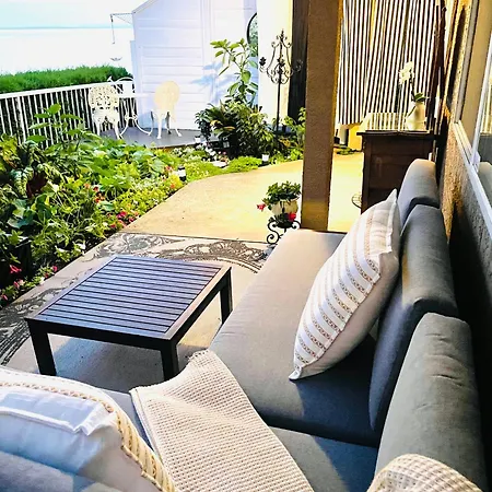 Donna'S Bed & Breakfast-3