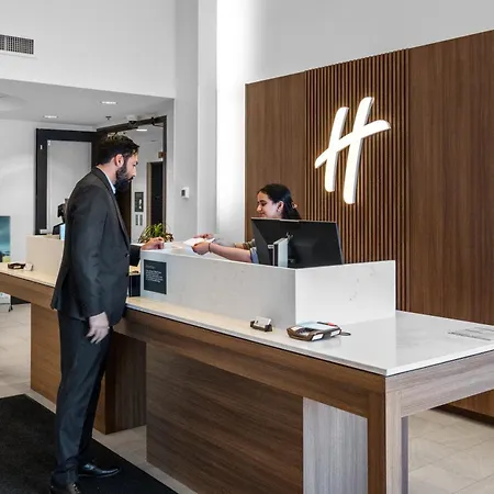 Holiday Inn Hotel & Suites Surrey East - Cloverdale By Ihg-2