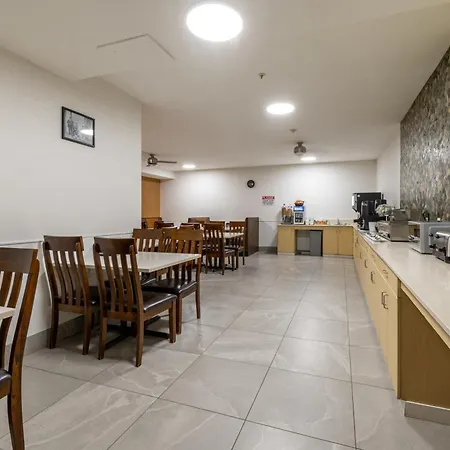 Ramada Golden-3