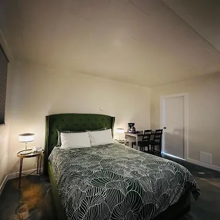 Sage Hills Motel-2