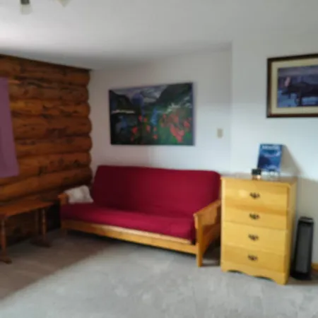 Smithers Driftwood Lodge-3