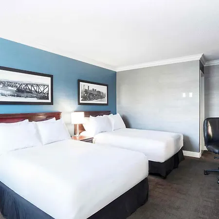 Sandman Hotel & Suites Prince George-2