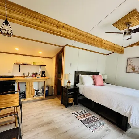 Cedar Haven Cabins And Resort-2