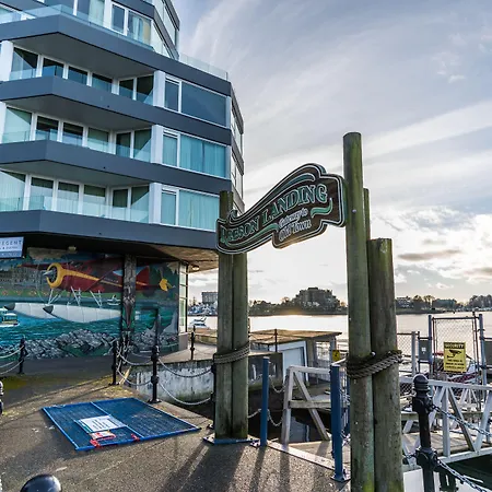 Victoria Regent Waterfront Hotel & Suites-3