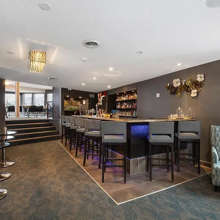 Ramada By Wyndham Kamloops-3