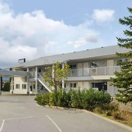 Travelodge By Wyndham Salmon Arm Bc-2