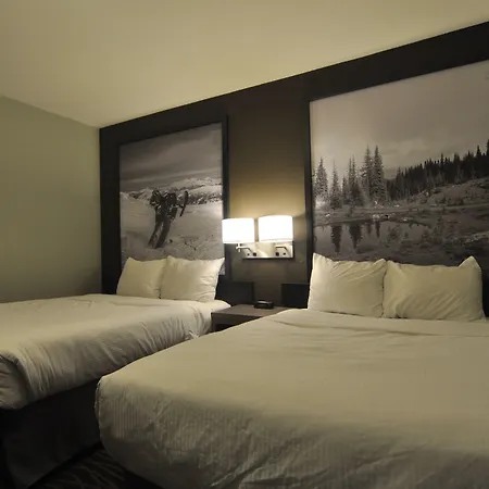Super 8 By Wyndham Revelstoke Bc-3