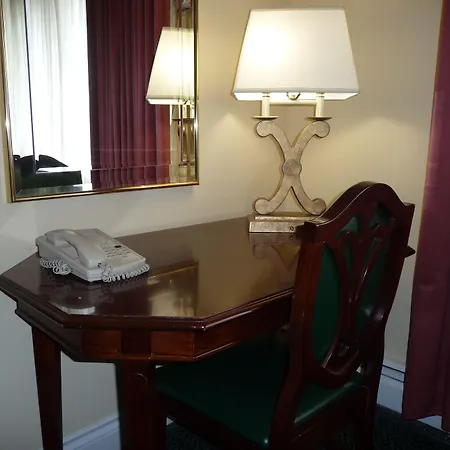Arbutus Inn-2