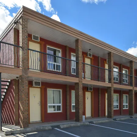 Canadas Best Value Inn And Suites Fernie-2