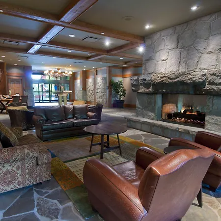First Tracks Lodge, By Lodging Ovations-2