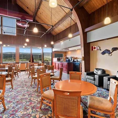 Coast Fraser Inn-3