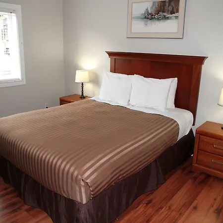 Hotel Squamish-2