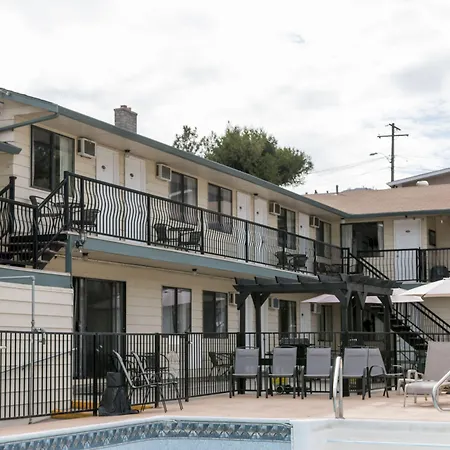 Osoyoos Lakeview Inn & Suites-3