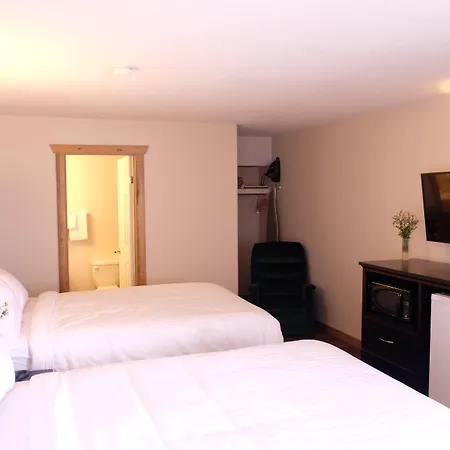 Golden Village Lodge-2