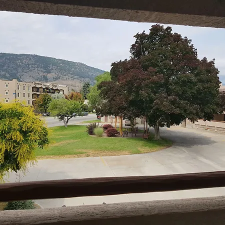 Avalon Inn-3