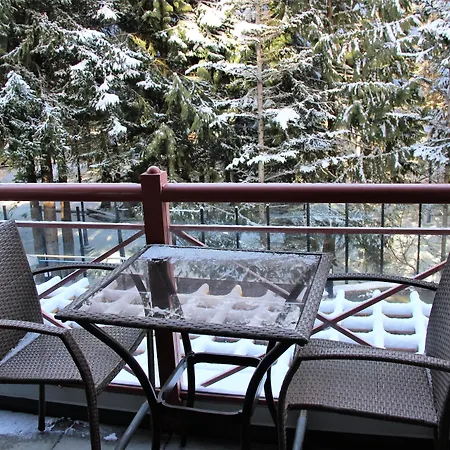 Beautiful Whistler Village Alpenglow Suite Queen Size Bed Air Conditioning Cable And Smarttv Wifi Fireplace Pool Hot Tub Sauna Gym Balcony Mountain Views-3